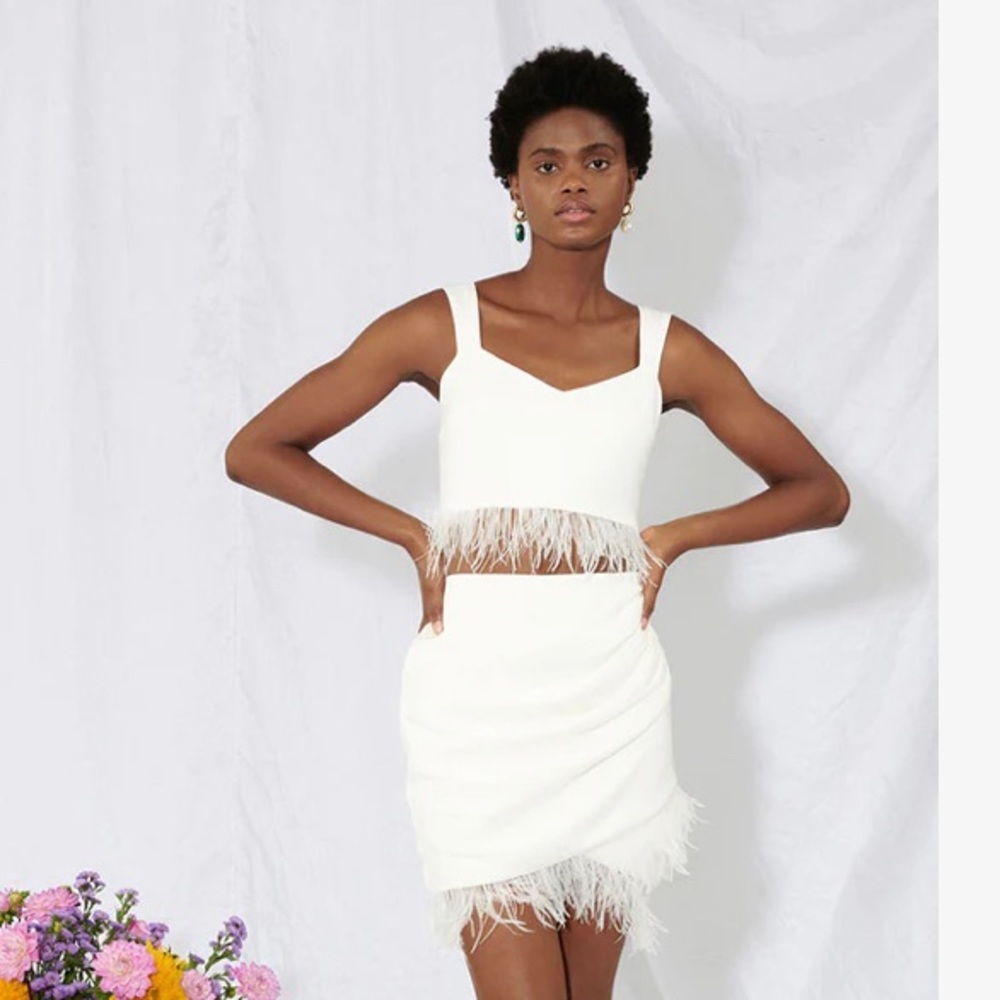 Saylor Feather Set